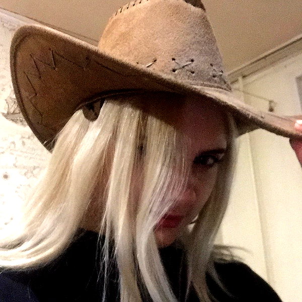 lip.sash instagram image archive image