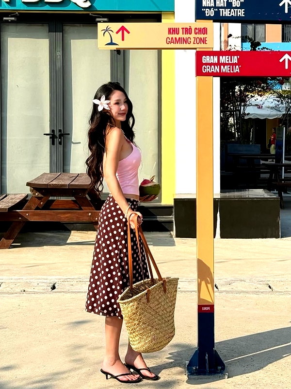 lyhythuedoxinh instagram image archive image