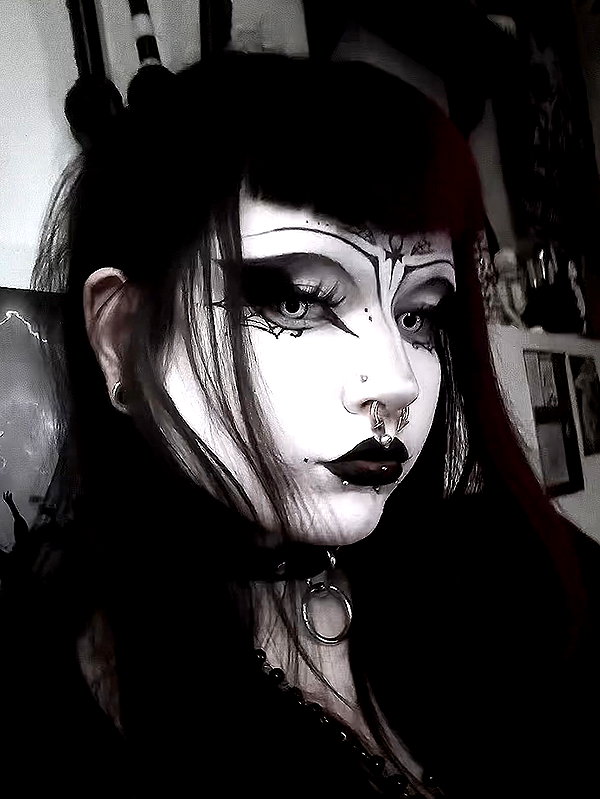 kittenfangsxx instagram image archive image