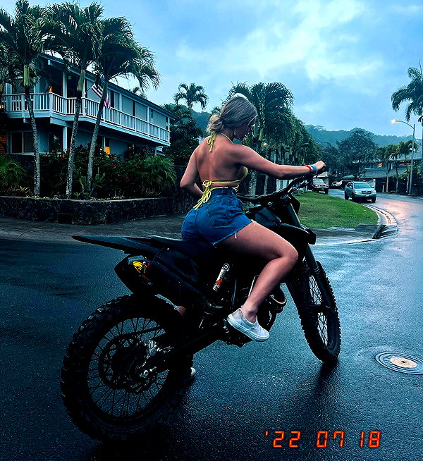 Archived image from @katiesigmond on Instagram
