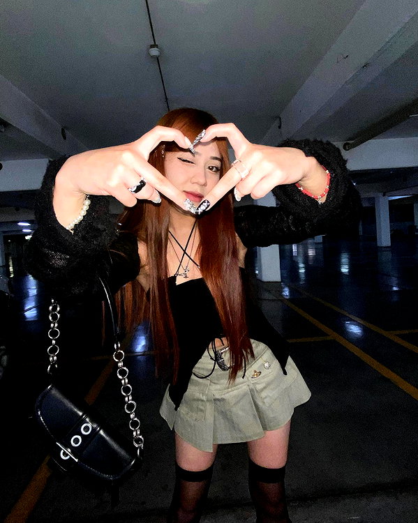 is2tian instagram image archive image