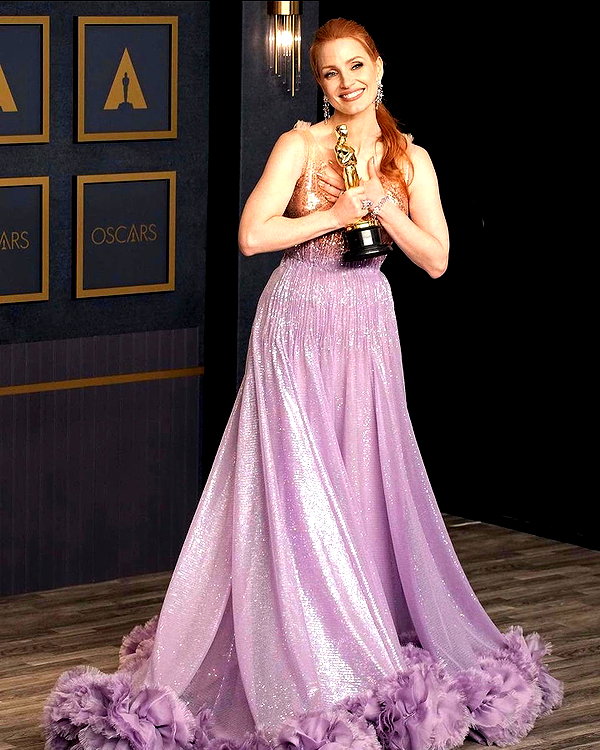 annehathaway instagram image archive image