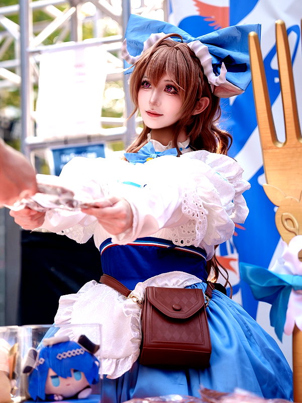 miee_cos instagram image archive image