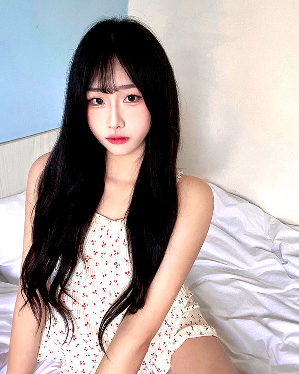 lai_931201 instagram image archive image