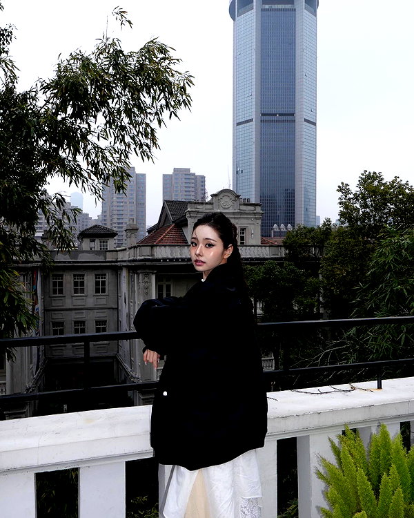 dear.zia instagram image archive image