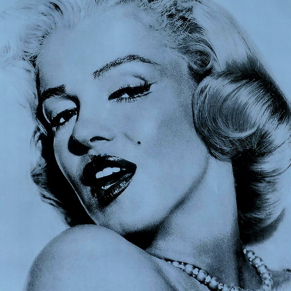 leni.bahr instagram image archive image