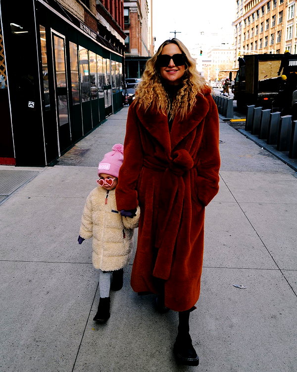 katehudson instagram image archive image