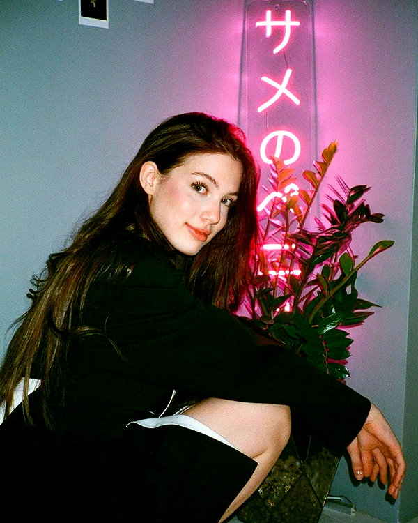 anna.utka22 instagram image archive image