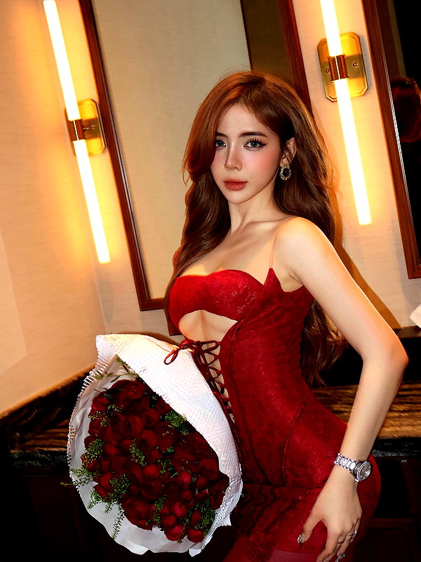 lyhythuedoxinh instagram image archive image