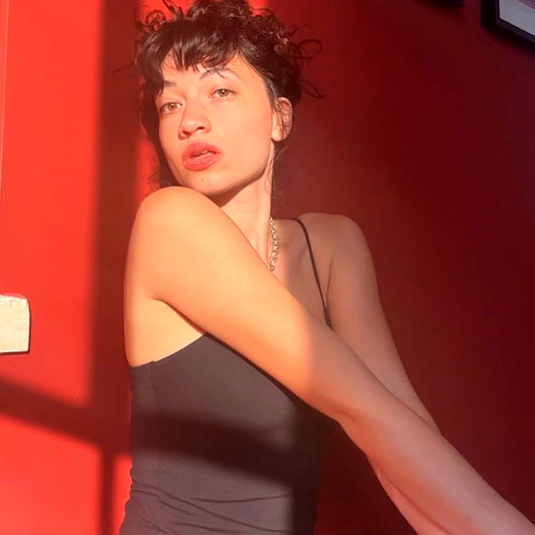 romi_henenson instagram image archive image