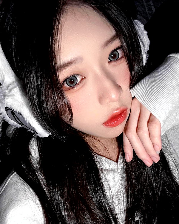 nixqq.425_ instagram image archive image