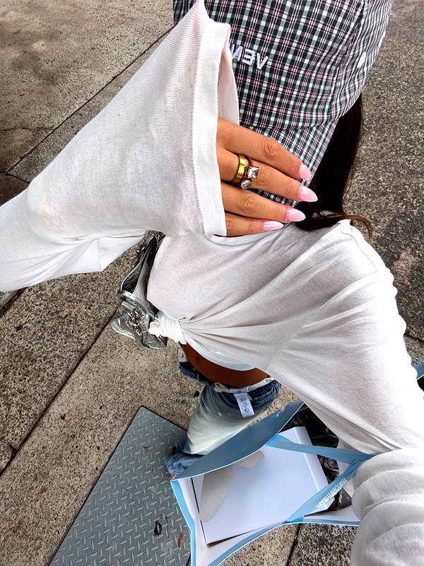 oliviaphillipps instagram image archive image