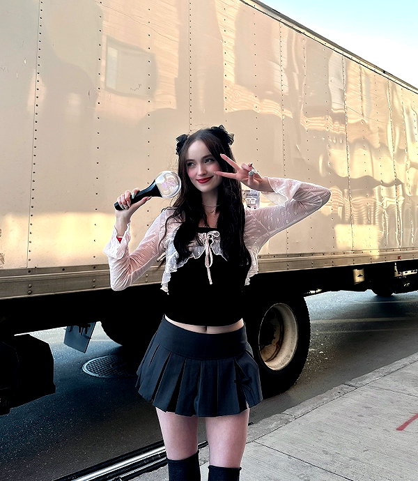 1uvgabi instagram image archive image
