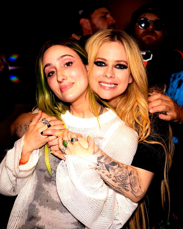 avrillavigne instagram image archive image