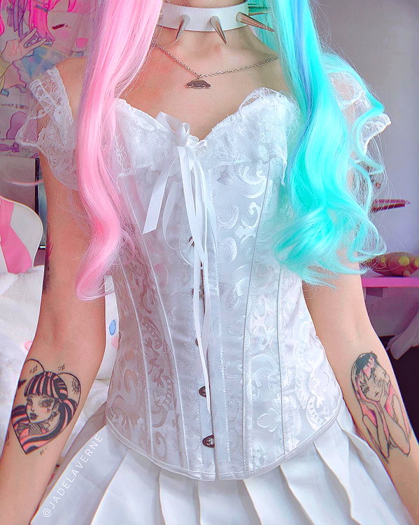 jadelaverne instagram image archive image