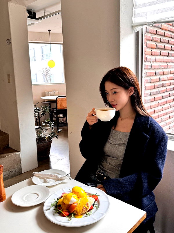 zuhazana instagram image archive image
