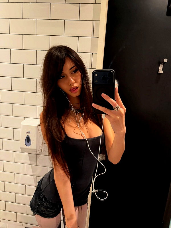 183xei instagram image archive image
