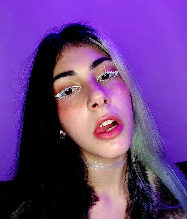 ayash.hila instagram image archive image