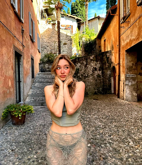 avestanova instagram image archive image