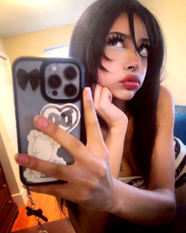 twodollie instagram image archive image