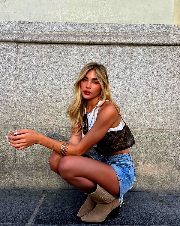 maya.keyy instagram image archive image