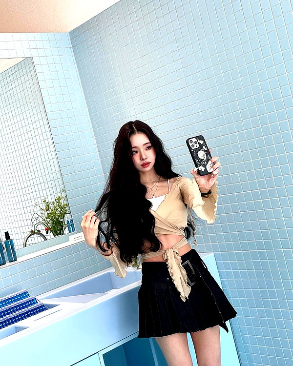 dear.zia instagram image archive image