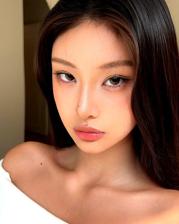 ll.lu1s instagram image archive image