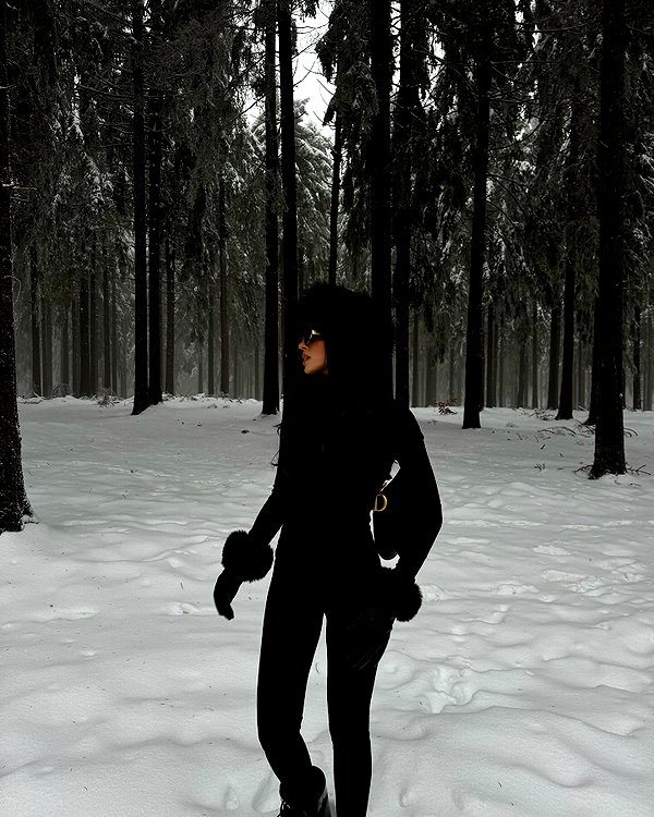 zoeliss instagram image archive image