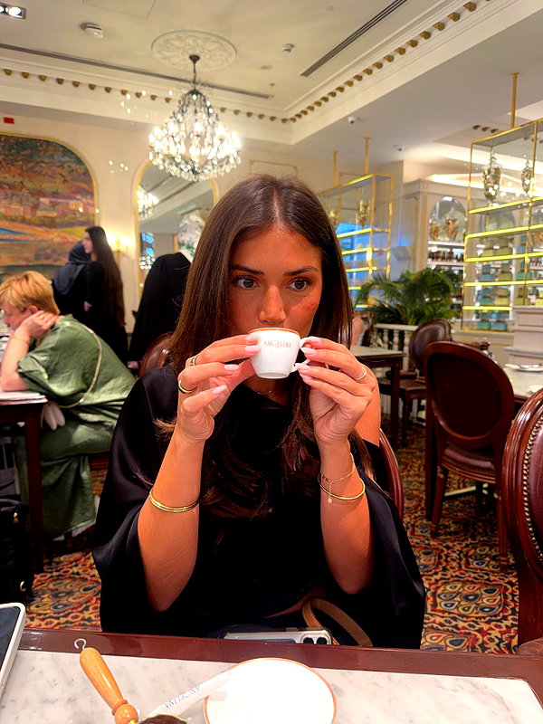 oliviaphillipps instagram image archive image