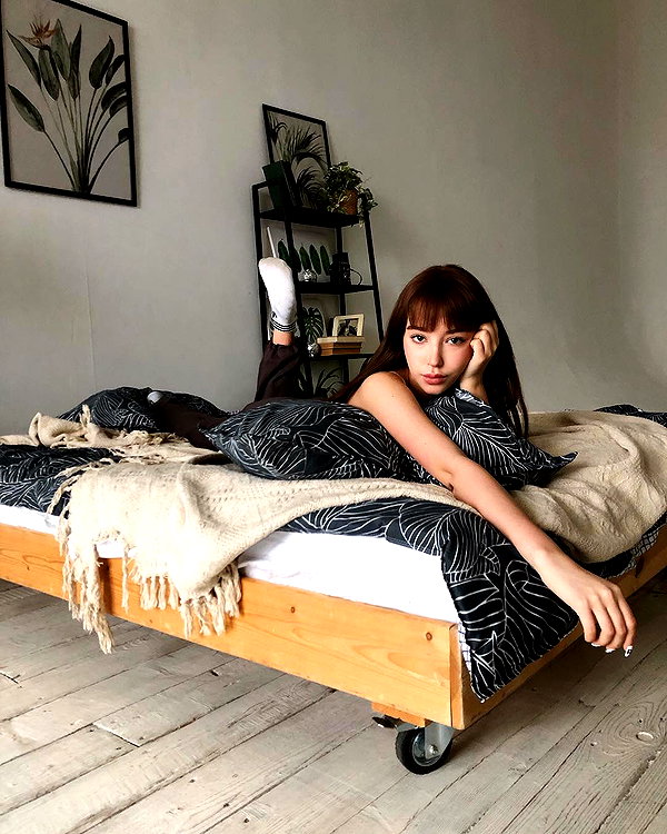 veroni22ka instagram image archive image