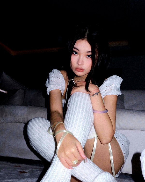 ll.lu1s instagram image archive image