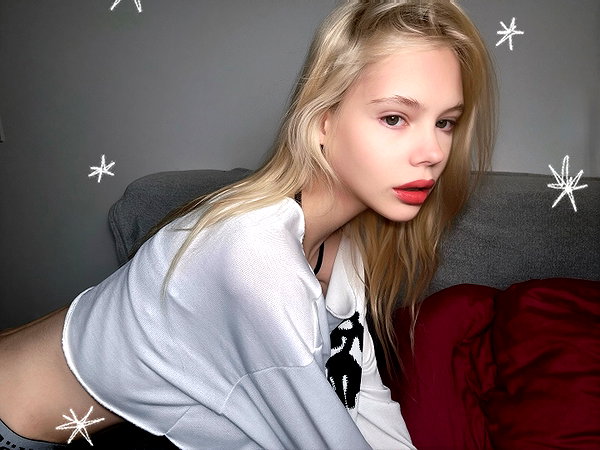 alisen.mari instagram image archive image