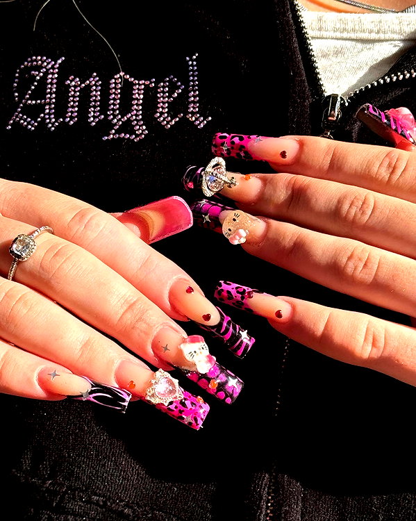 cyberangelz.shop instagram image archive image