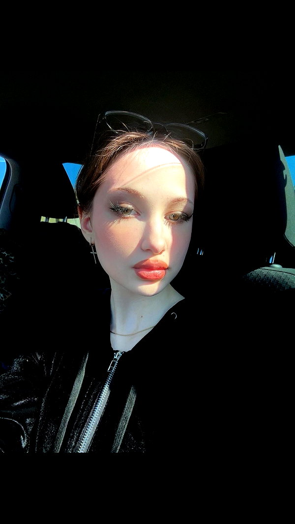 liisonnya instagram image archive image