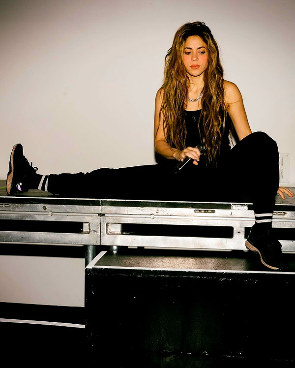 shakira instagram image archive image