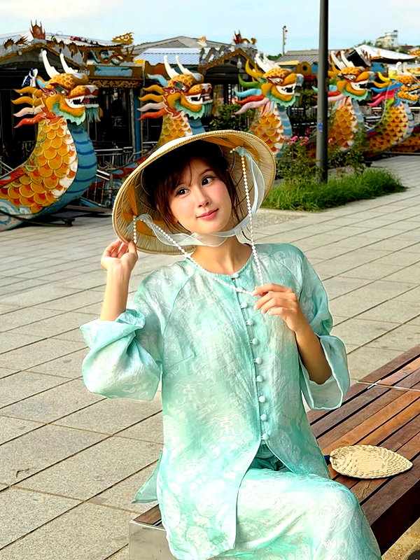 lyhythuedoxinh instagram image archive image