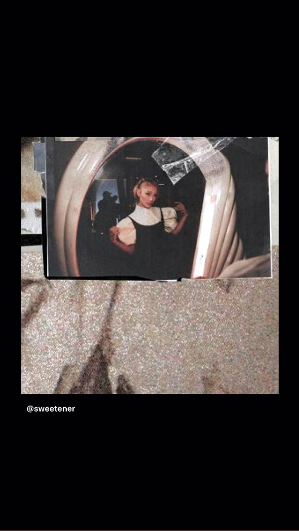 arianagrande instagram image archive image