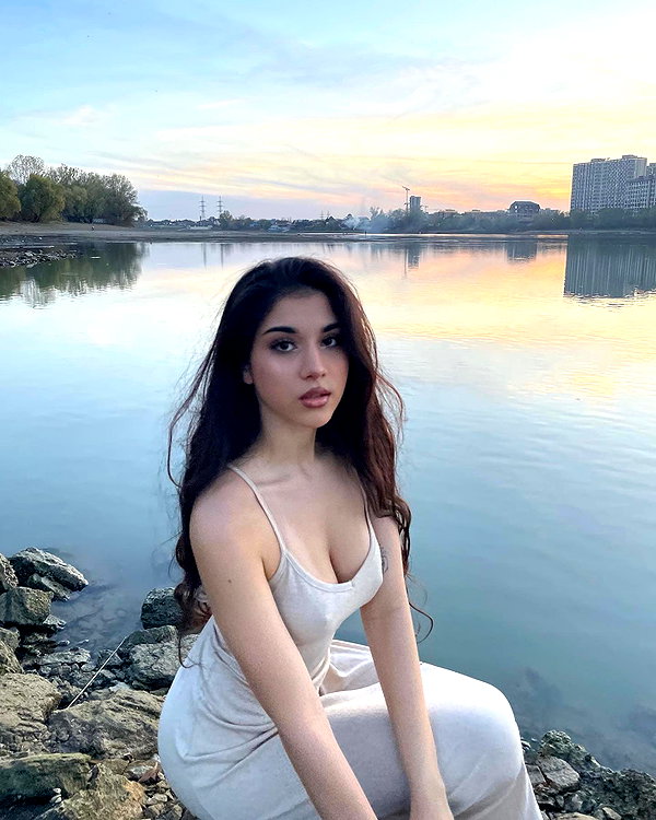 owlydiaa instagram image archive image