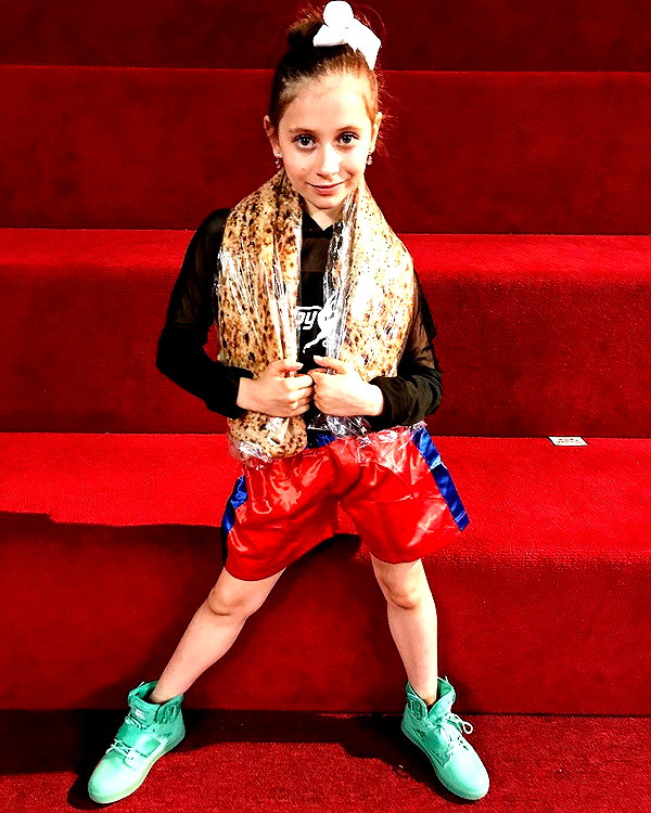 ellianawalmsley instagram image archive image