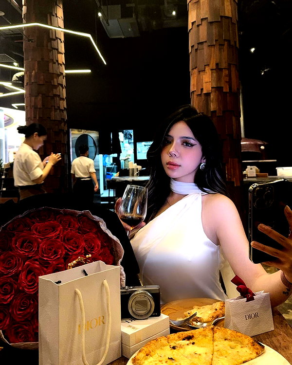 lyhythuedoxinh instagram image archive image