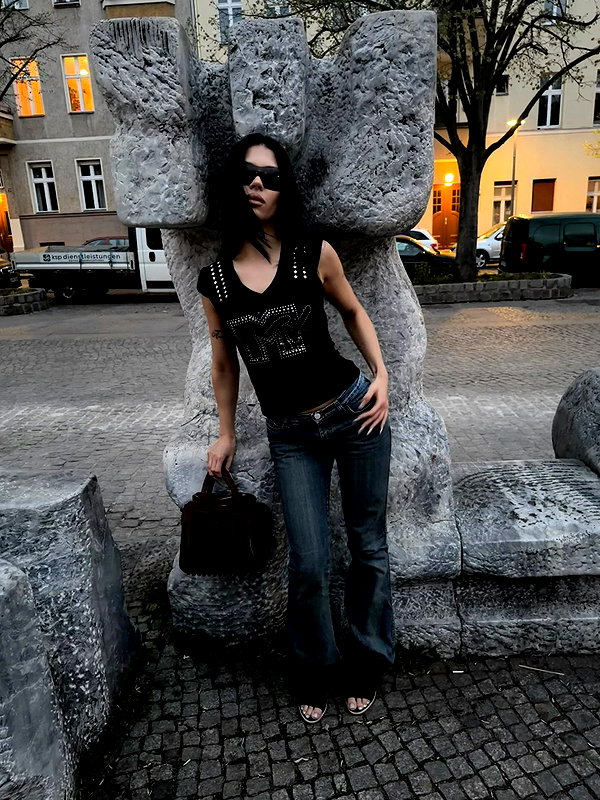 karolinaawasik instagram image archive image
