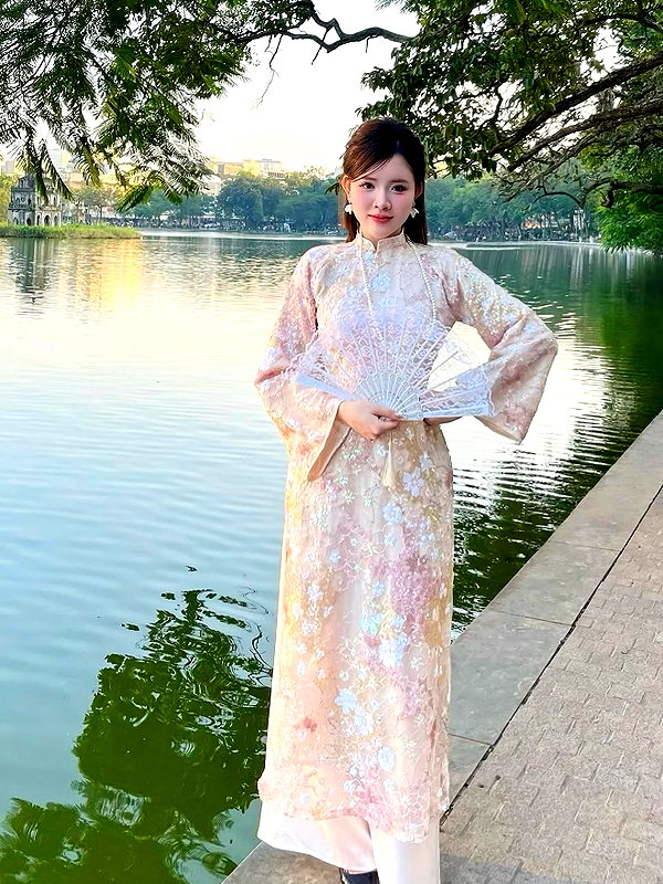 lyhythuedoxinh instagram image archive image