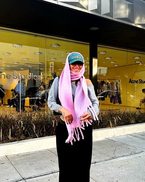 staskaranikolaou instagram image archive image