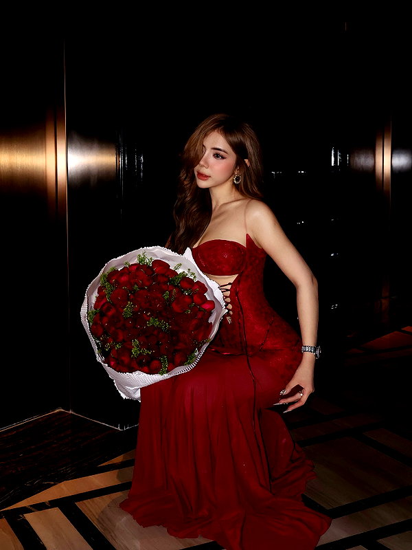 lyhythuedoxinh instagram image archive image