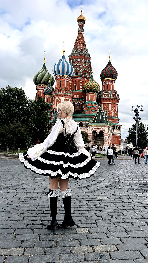 alina_thedoll instagram image archive image