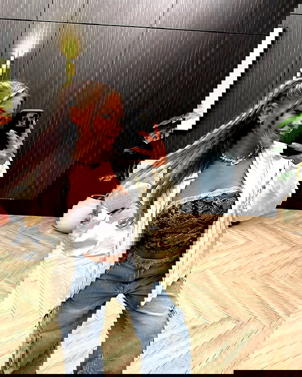 itshayleydavies itshayleydavies archive image