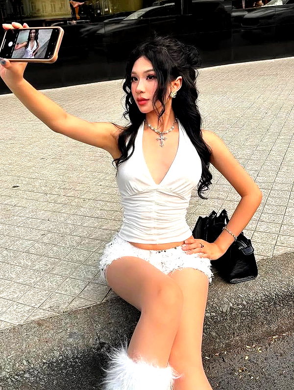lyhythuedoxinh instagram image archive image