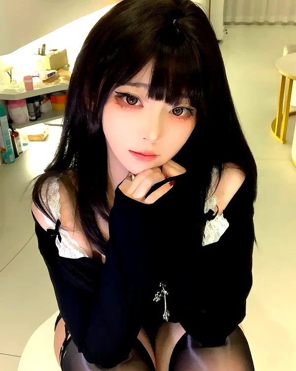 yingyinng_ instagram image archive image