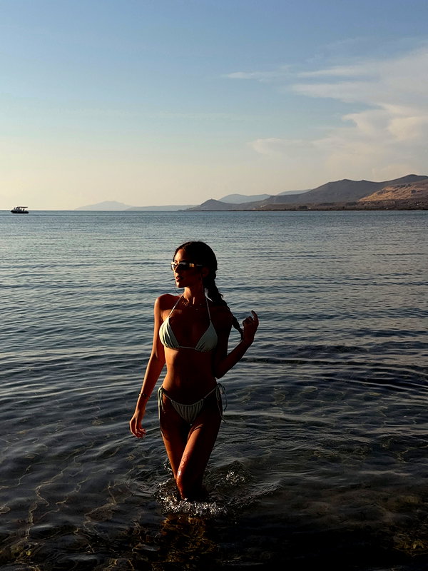 zoeliss instagram image archive image