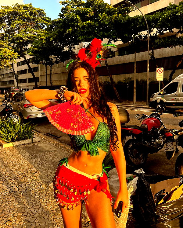 vanessa.rhd instagram image archive image